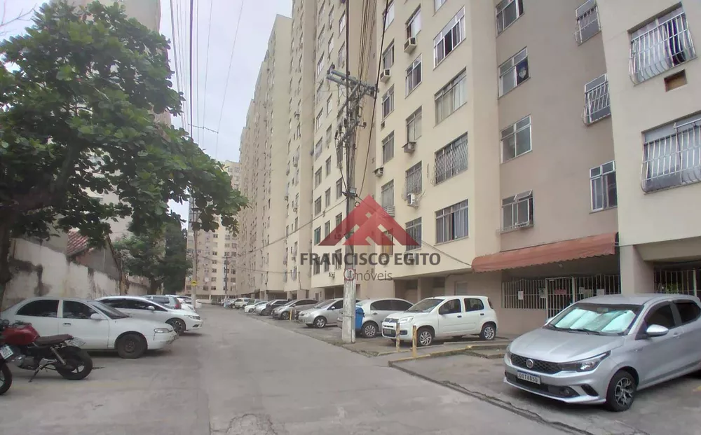 Apartamento à venda com 2 quartos, 62m² - Foto 1