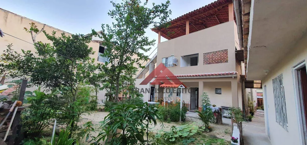 Casa, 6 quartos, 327 m² - Foto 1