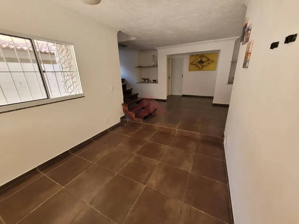Casa, 5 quartos, 218 m² - Foto 4