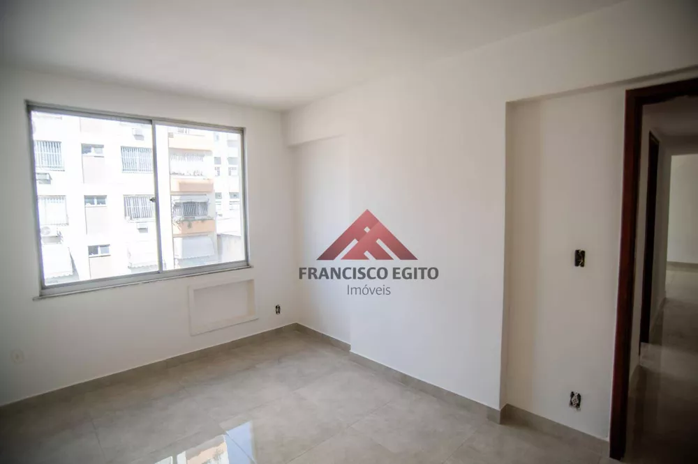 Apartamento à venda com 2 quartos, 80m² - Foto 4