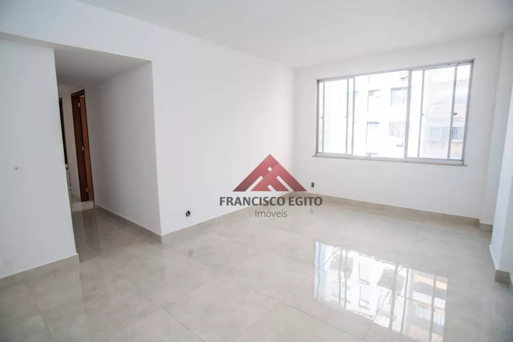 Apartamento à venda com 2 quartos, 80m² - Foto 2