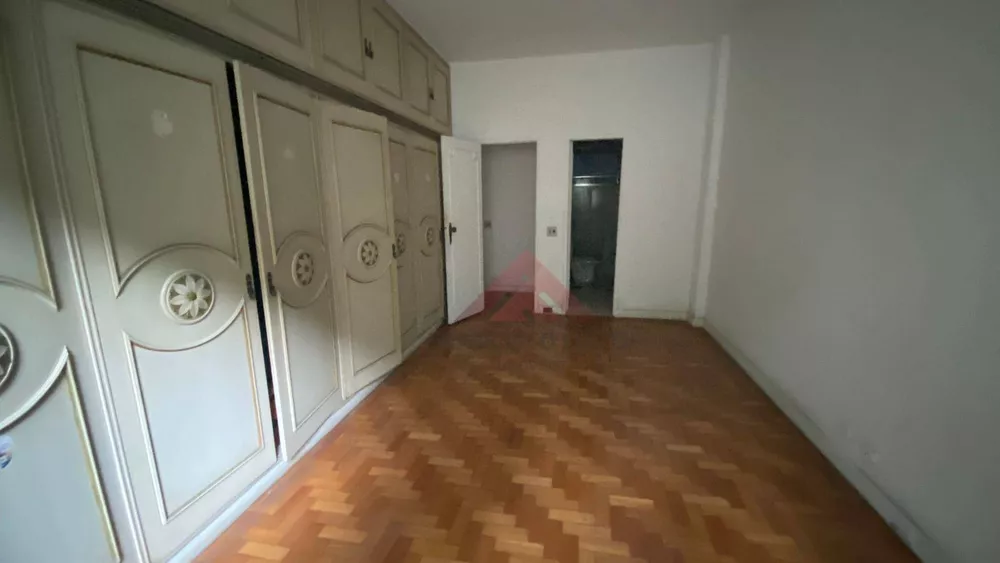 Apartamento, 3 quartos, 242 m² - Foto 1