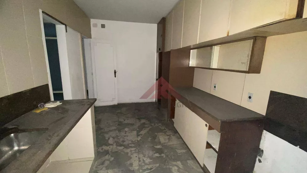 Apartamento, 3 quartos, 242 m² - Foto 15