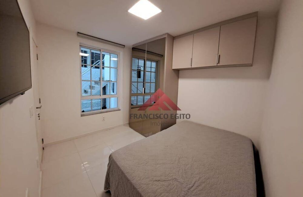 Casa à venda com 2 quartos, 66m² - Foto 8