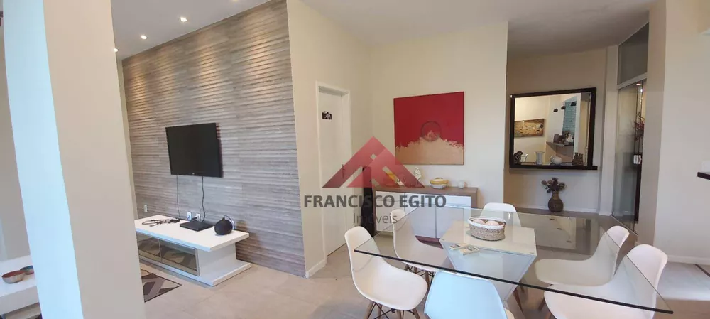 Casa à venda com 5 quartos, 180m² - Foto 2