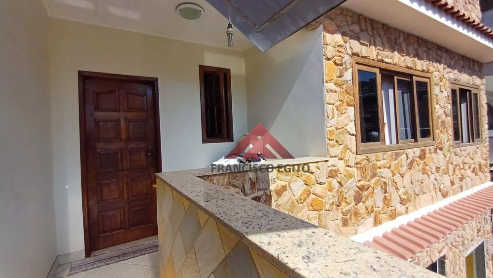 Sobrado, 4 quartos, 258 m² - Foto 1