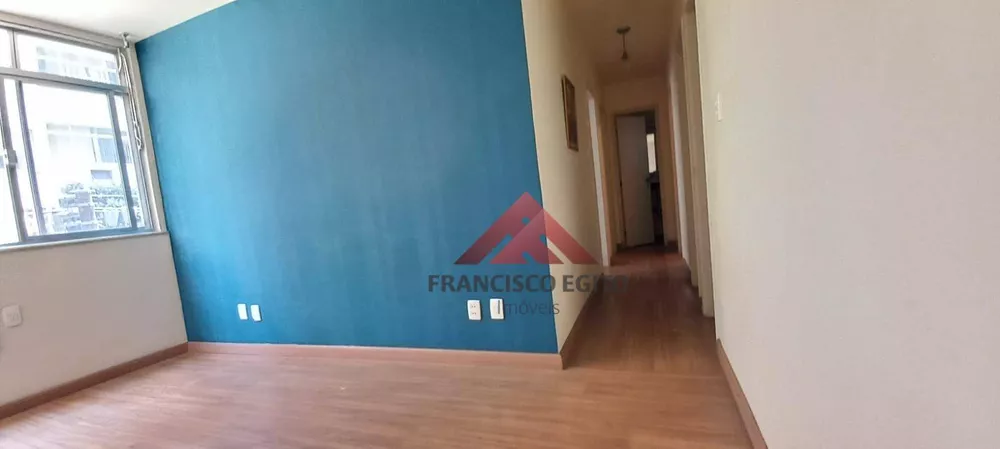 Apartamento à venda com 2 quartos, 60m² - Foto 4