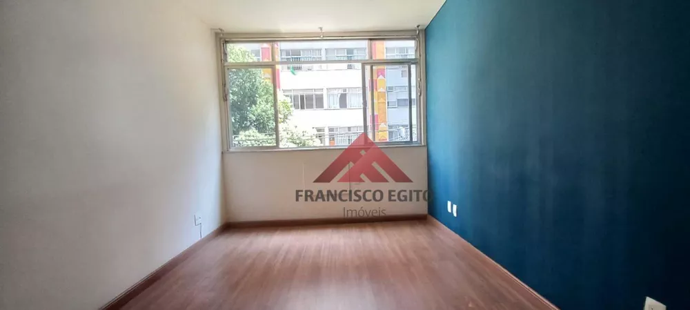 Apartamento à venda com 2 quartos, 60m² - Foto 3