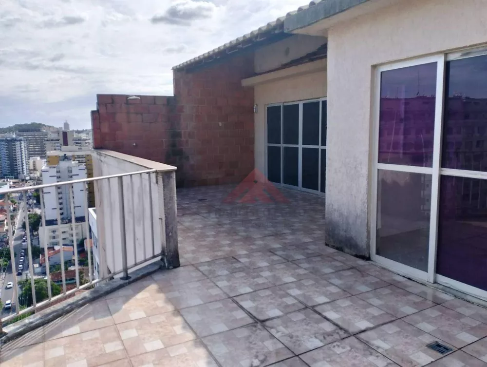 Cobertura, 3 quartos, 180 m² - Foto 1