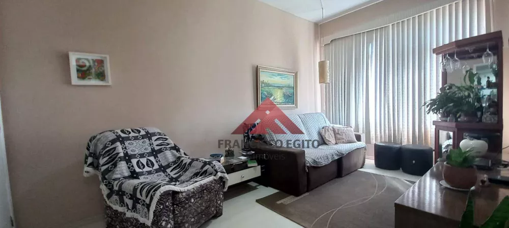 Apartamento à venda com 2 quartos, 72m² - Foto 4