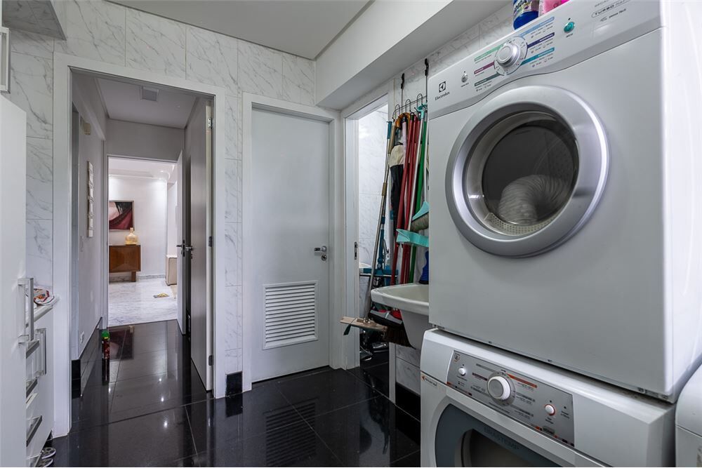 Apartamento, 3 quartos, 180 m² - Foto 1