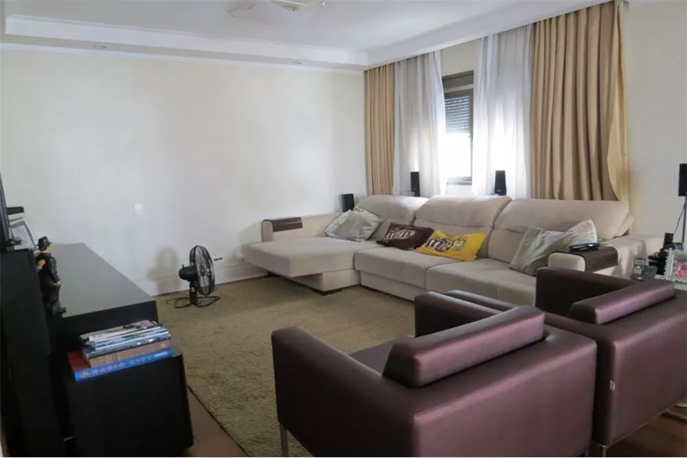 Apartamento à venda com 3 quartos, 193m² - Foto 3