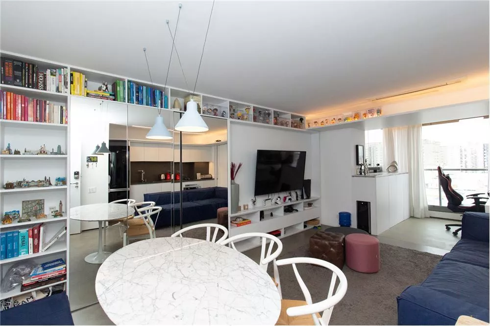 Apartamento à venda com 2 quartos, 62m² - Foto 1