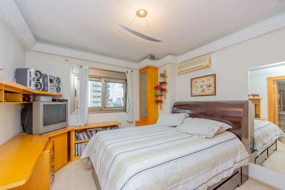 Apartamento, 4 quartos, 228 m² - Foto 3