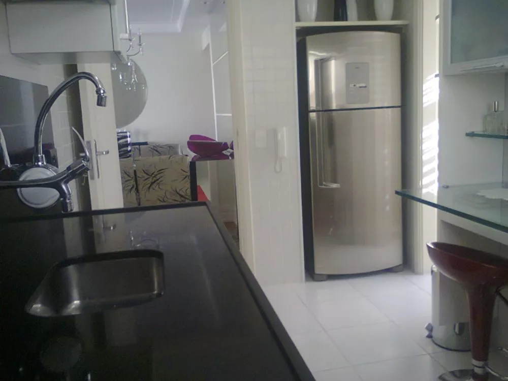 Apartamento à venda com 3 quartos, 90m² - Foto 3