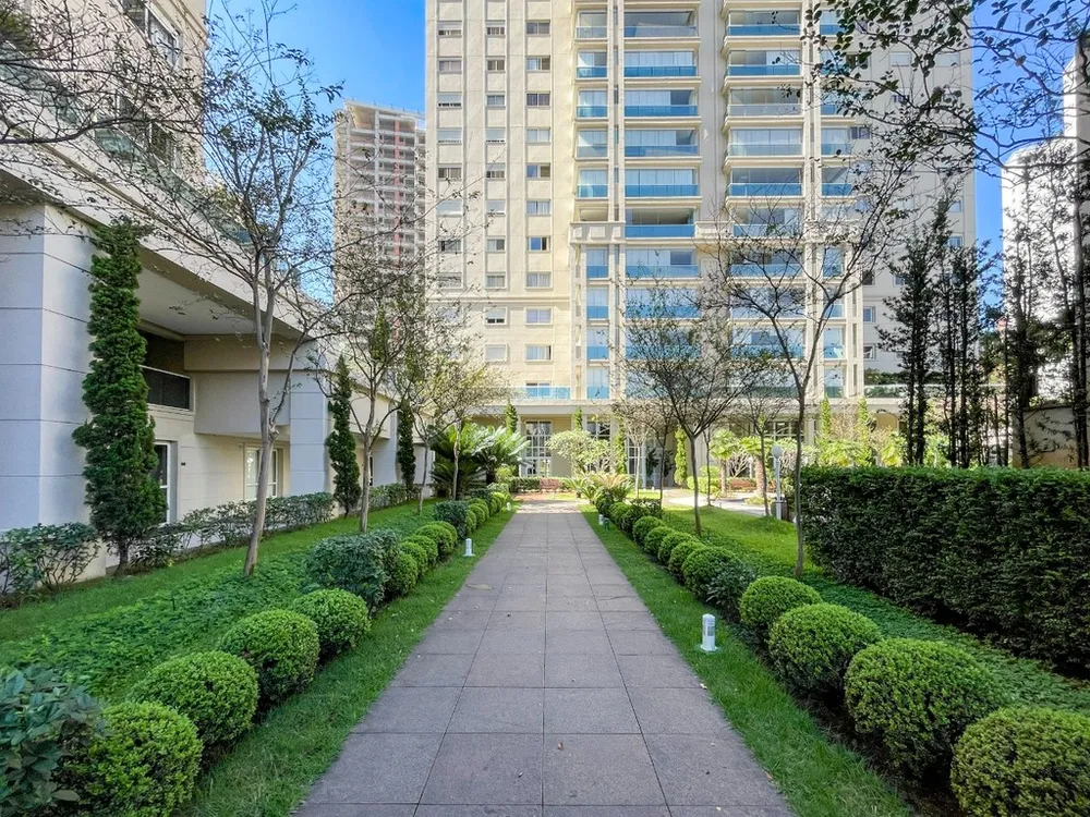Apartamento, 3 quartos, 235 m² - Foto 1
