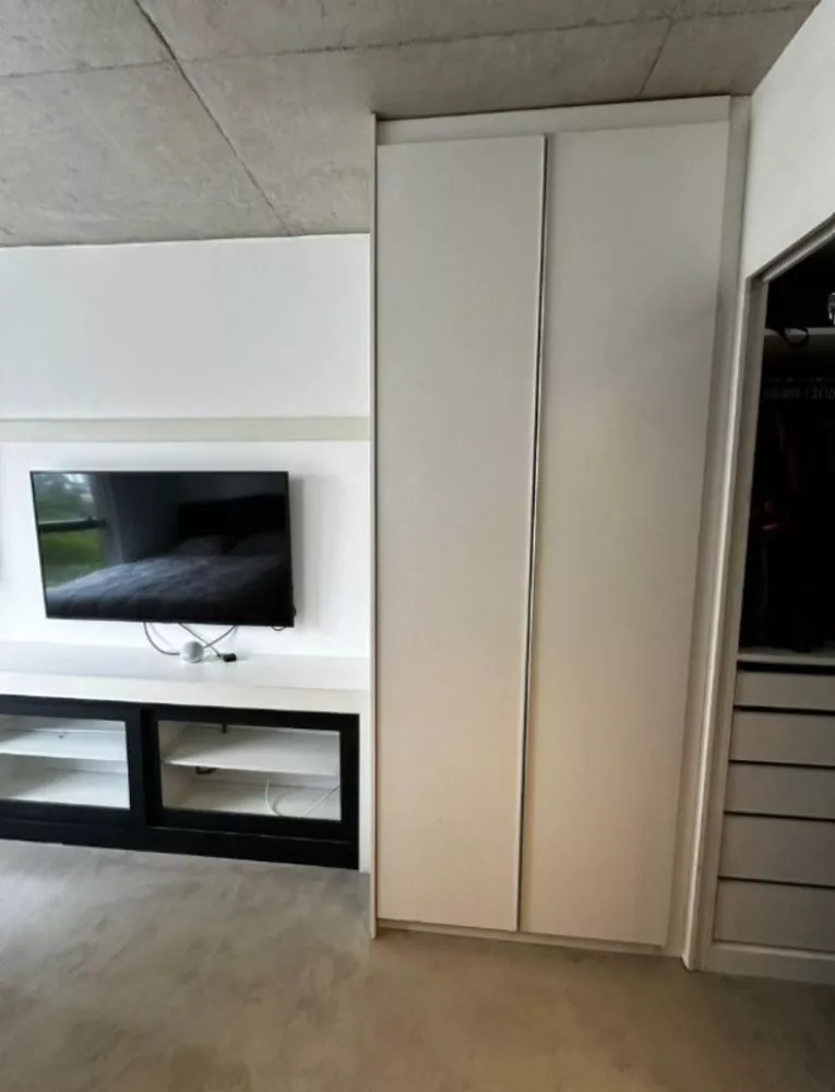 Apartamento à venda com 1 quarto, 70m² - Foto 2