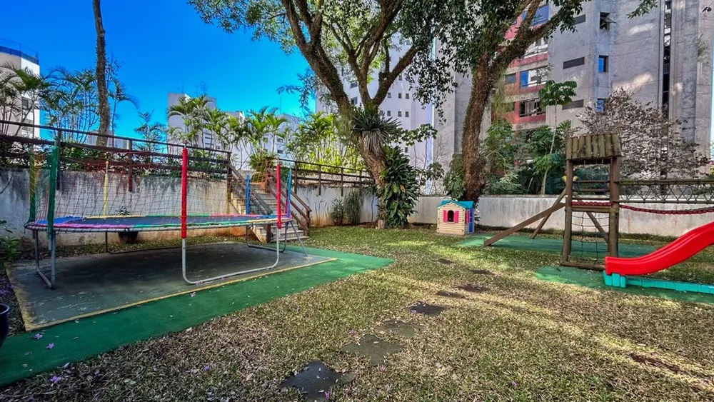 Apartamento, 4 quartos, 261 m² - Foto 2