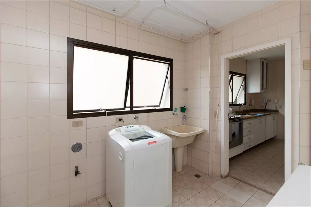 Apartamento à venda com 4 quartos, 192m² - Foto 8