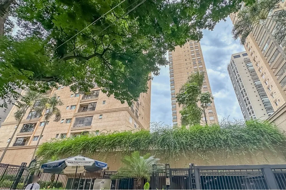 Apartamento, 3 quartos, 218 m² - Foto 2