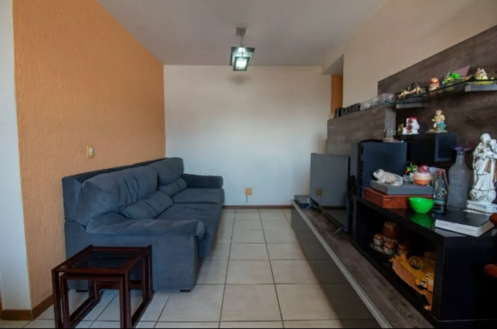 Apartamento à venda com 2 quartos, 72m² - Foto 2