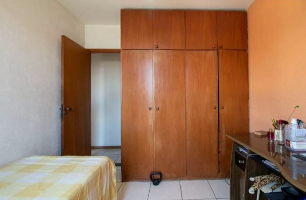 Apartamento à venda com 2 quartos, 72m² - Foto 4