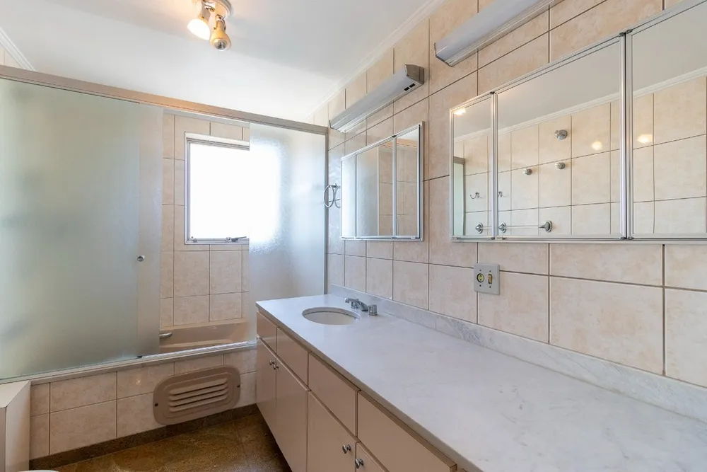 Apartamento, 3 quartos, 227 m² - Foto 2