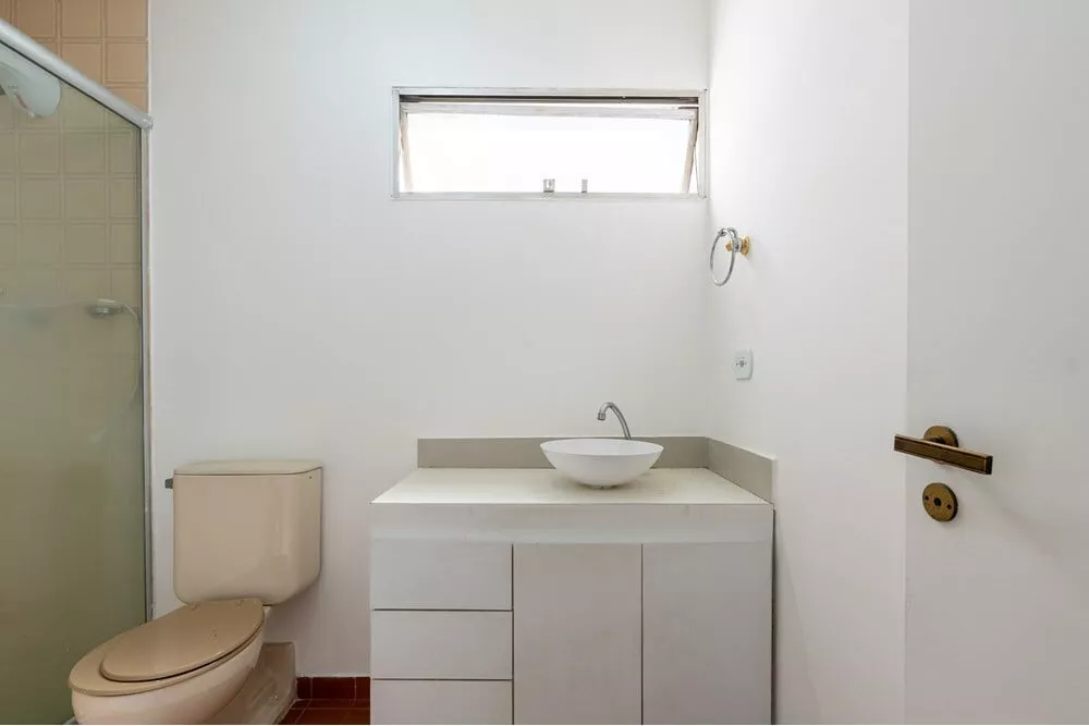 Apartamento à venda com 3 quartos, 74m² - Foto 2