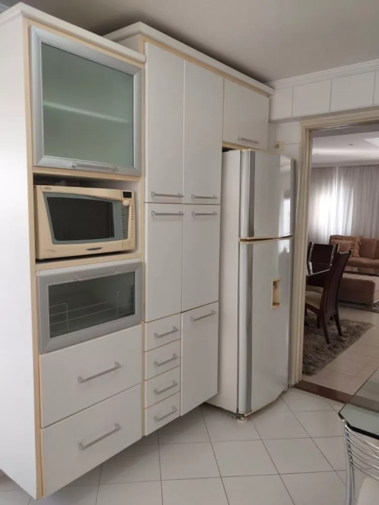 Cobertura à venda com 3 quartos, 230m² - Foto 3