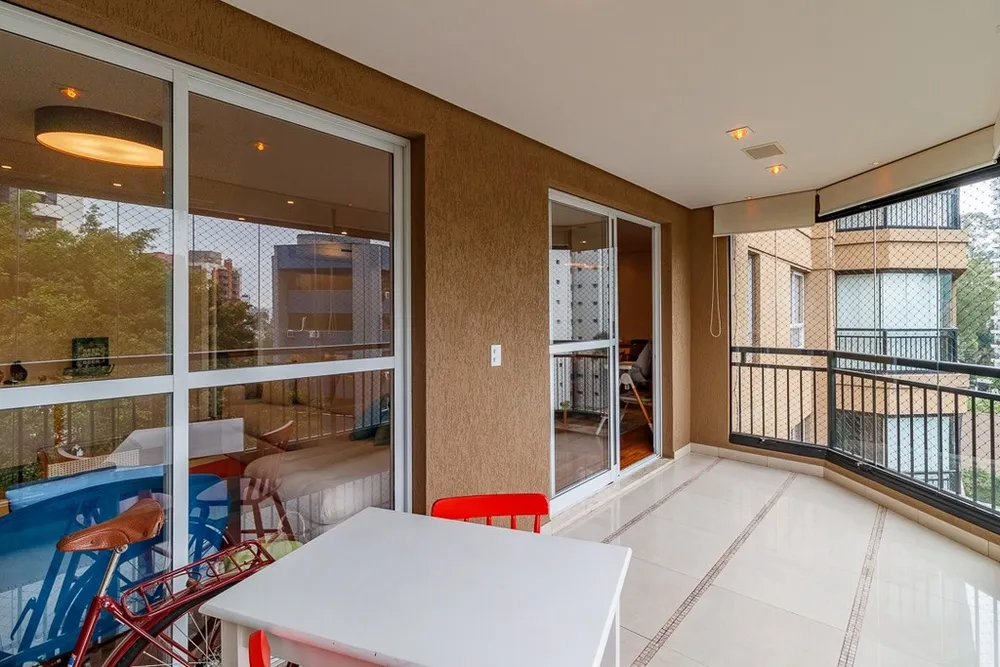 Apartamento, 3 quartos, 137 m² - Foto 2