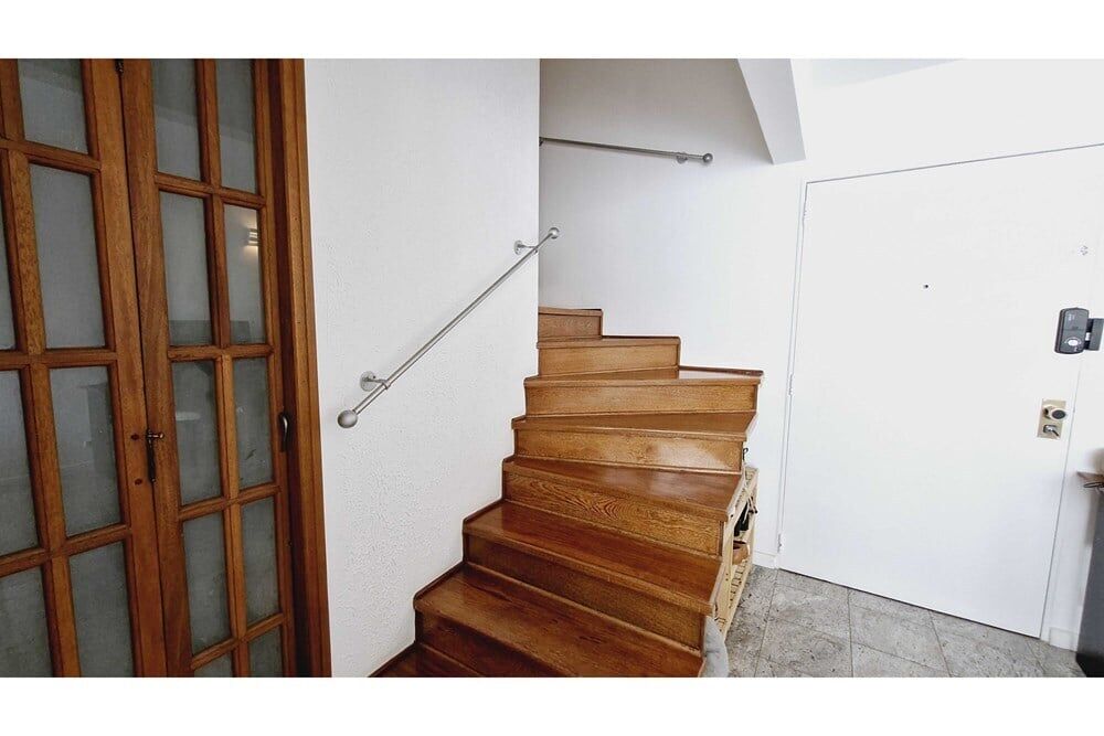 Apartamento à venda com 1 quarto, 77m² - Foto 2