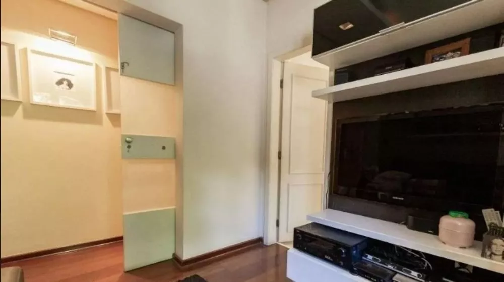 Casa à venda com 3 quartos, 380m² - Foto 6