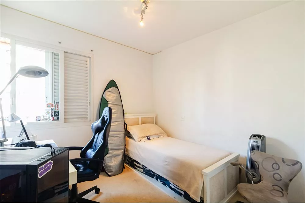 Apartamento à venda com 3 quartos, 126m² - Foto 3