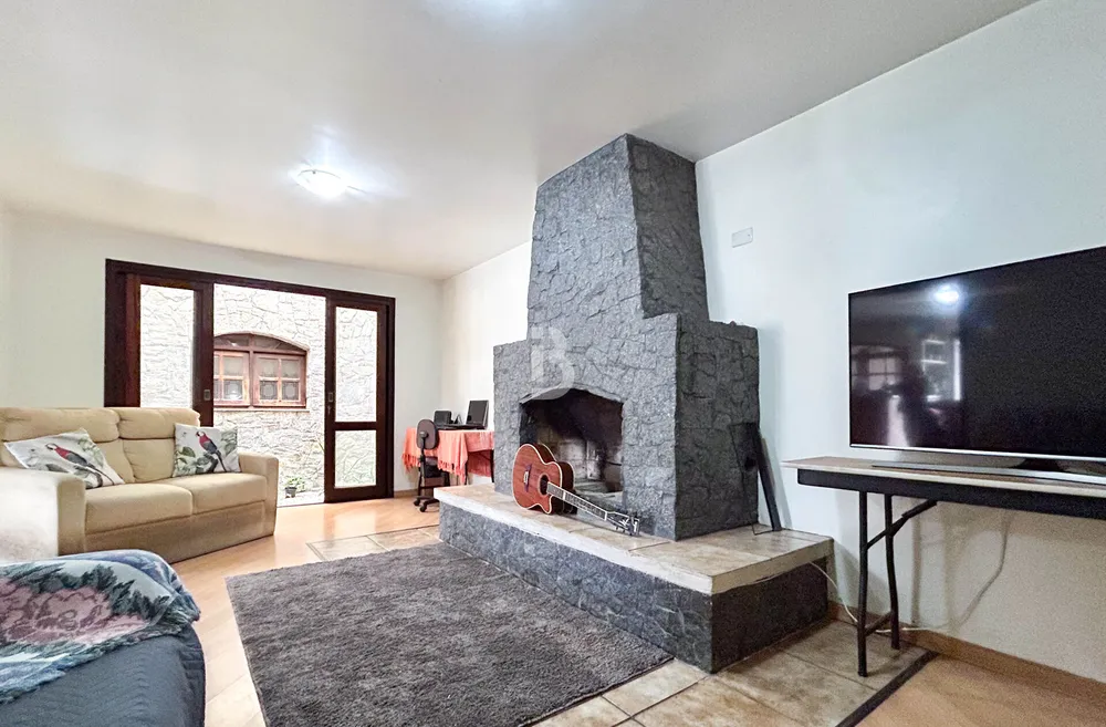Sobrado, 3 quartos, 202 m² - Foto 2
