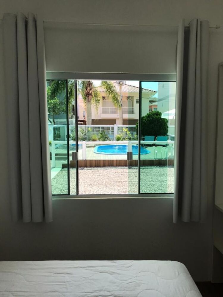 Casa, 4 quartos, 241 m² - Foto 2