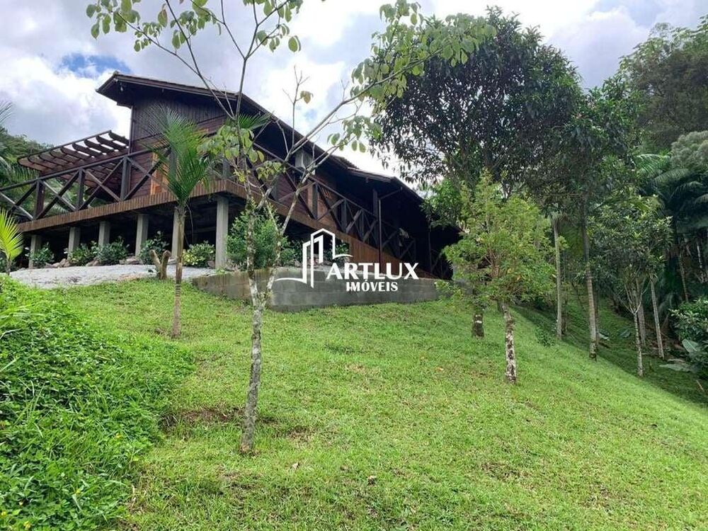 Sítio à venda com 3 quartos, 150m² - Foto 25