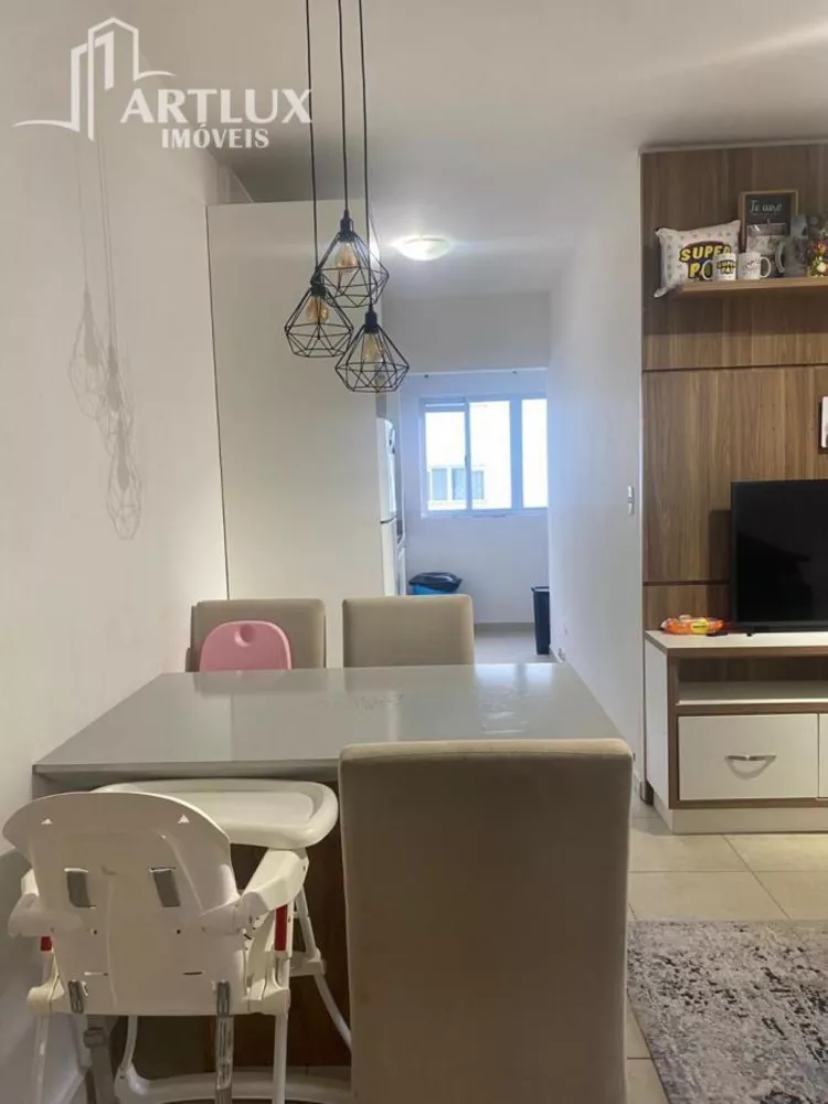 Apartamento à venda com 2 quartos, 55m² - Foto 2