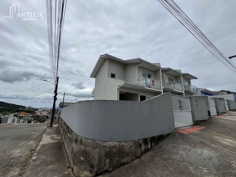 Sobrado à venda com 2 quartos, 76m² - Foto 4