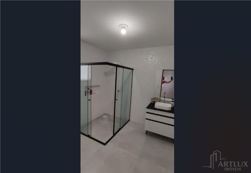 Casa à venda com 3 quartos, 210m² - Foto 11