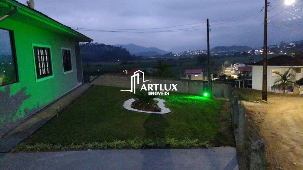 Sítio, 3 quartos, 2500 m² - Foto 1