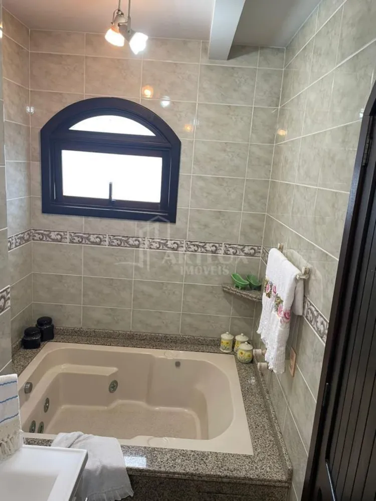 Casa, 3 quartos, 220 m² - Foto 4