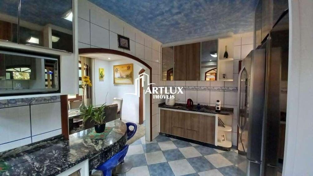 Casa, 4 quartos, 312 m² - Foto 2