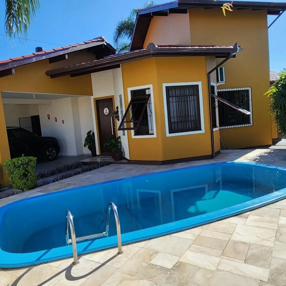 Casa, 4 quartos, 203 m² - Foto 1