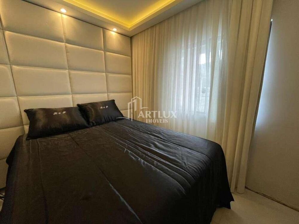 Casa à venda com 2 quartos, 434m² - Foto 1