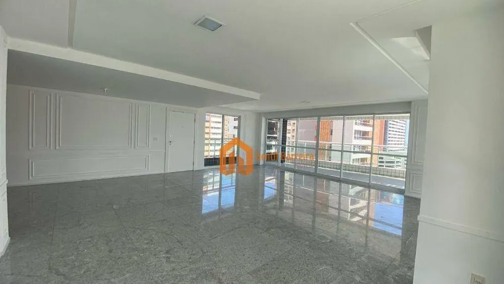 Apartamento, 3 quartos, 260 m² - Foto 4