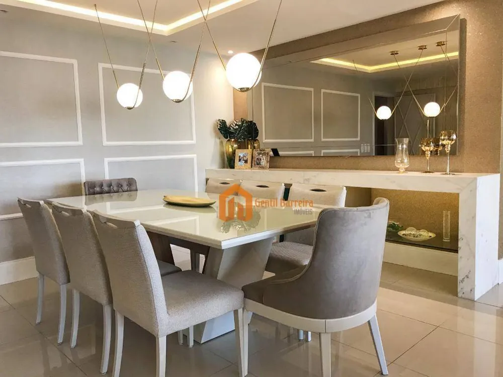 Apartamento, 3 quartos, 204 m² - Foto 2