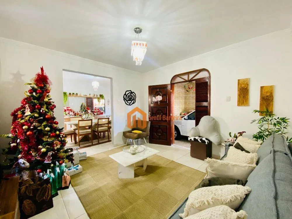 Casa, 4 quartos, 194 m² - Foto 2