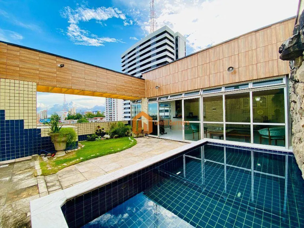 Cobertura, 3 quartos, 230 m² - Foto 1