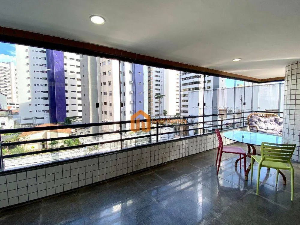 Apartamento, 3 quartos, 215 m² - Foto 3