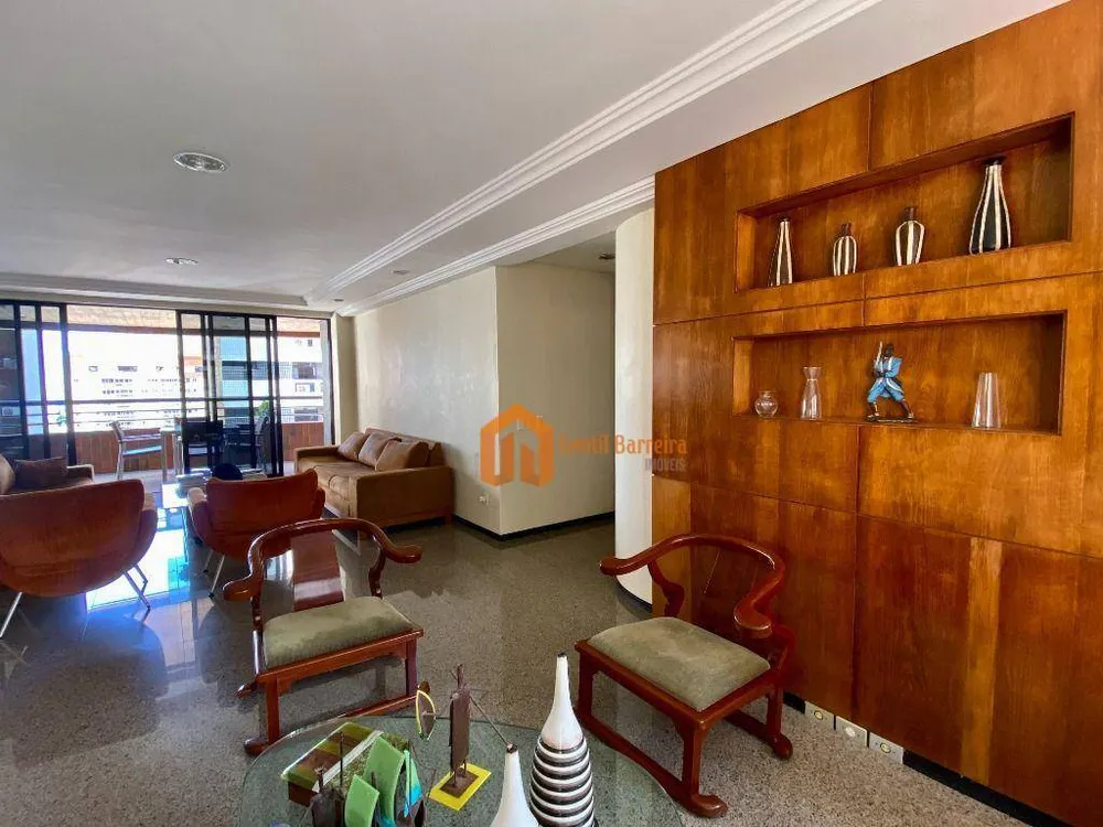 Apartamento, 3 quartos, 247 m² - Foto 2